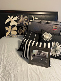 New Queen Bedding Set with Pillow and Art