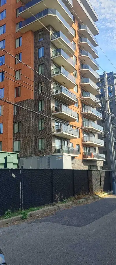 31/2 for rent in Lasalle beside metro Angrignion, 1800 boul.Angrignion 4th floor Very clean unit wit...