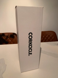 Brand new/never used: Corkcicle Canteen Classic Collection