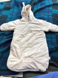 Soft, warm baby bunting 0-9 mnths
