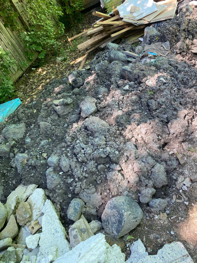 Junk removal & deck/shed demolition call/text3437776632 - Ottawa in Other in Ottawa - Image 4