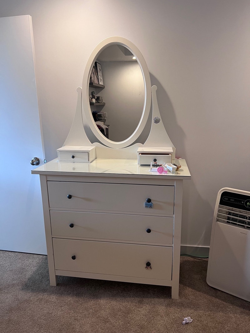 IKEA hemnes 3 drawer dresser with vanity mitror Dressers & Wardrobes Calgary Kijiji