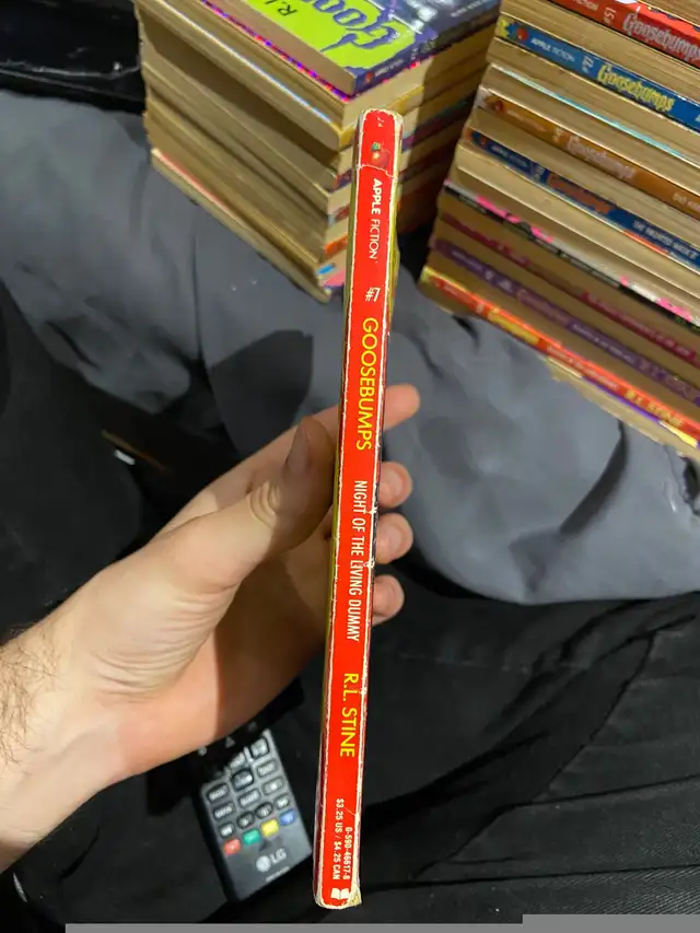 Goosebumps Night of the Living Dummy Paperback Book by R. L. Sti in Fiction in Mississauga / Peel Region - Image 3