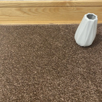 Brown peppered carpet size 5 x 7