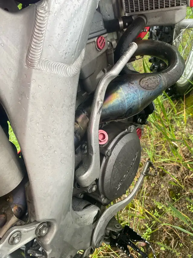  2009 Crf 250r  in Dirt Bikes & Motocross in Muskoka - Image 9