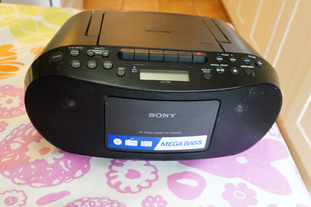 Sony Boom box new CD /Tape/ Radio CFDS70B in Stereo Systems & Home Theatre in Markham / York Region