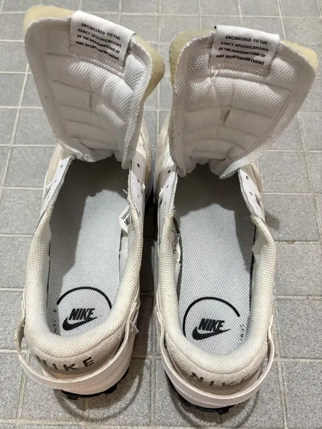 Nike Waffle Debut Shoes - Women’s - Size 7.5 in Women's - Shoes in Cambridge - Image 6