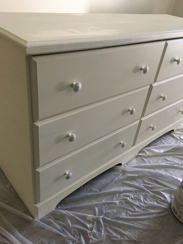 6 drawer dresser  in Dressers & Wardrobes in Cowichan Valley / Duncan - Image 2