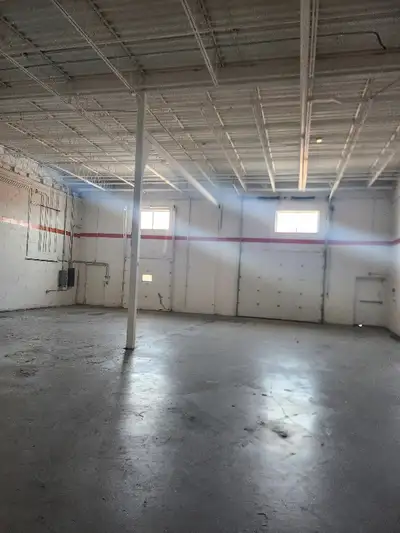 WEST ISLAND, ST-LAURENT, DORVAL À LOUER SEULEMENT, FOR RENT ONLY NICK 514-664-1394 1,500 PIEDS CARRÉ...