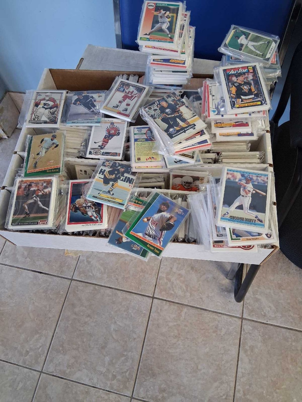 hockey cards | Arts & Collectibles | Markham / York Region | Free local ...