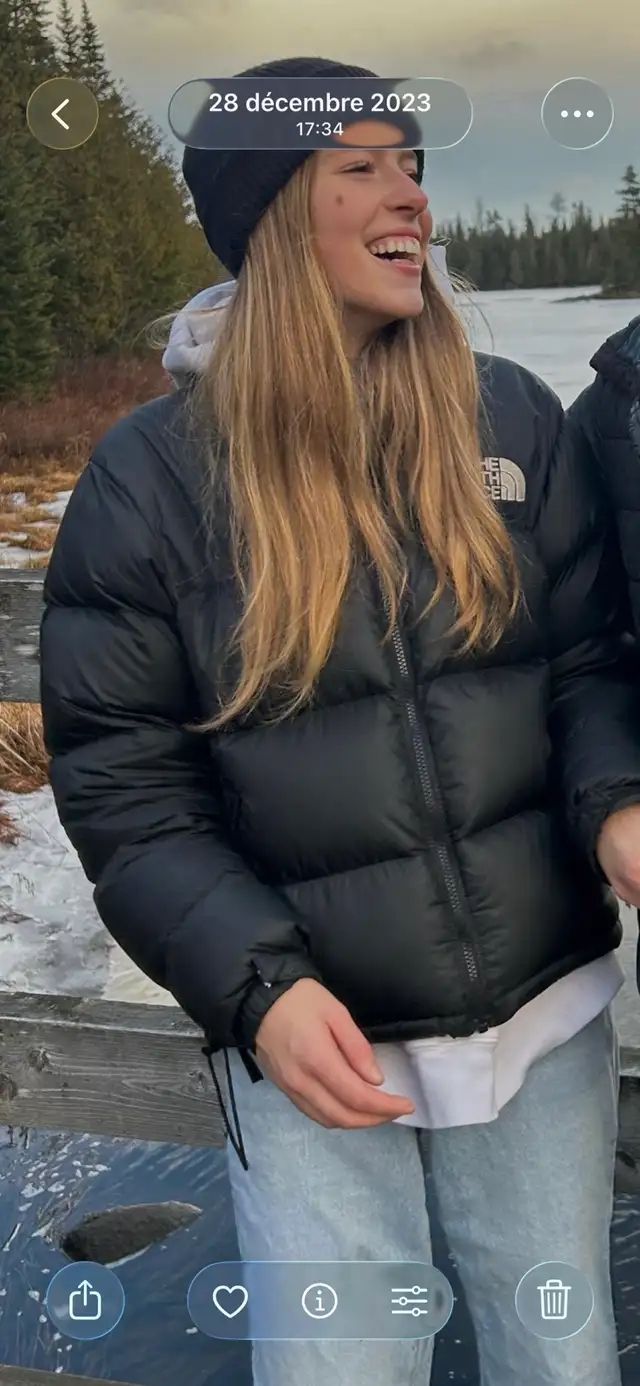 manteau north face in Women's - Tops & Outerwear in Sherbrooke - Image 3