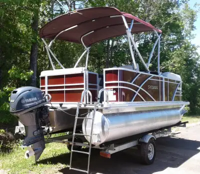 Includes loadrite trailer Yamaha F40L motor Used one season for 6 hrs total