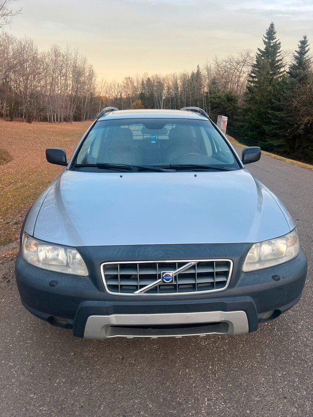 2005 Volvo XC70 Station Wagon Cross Country for sale $4200 obo in Cars & Trucks in Edmonton - Image 2