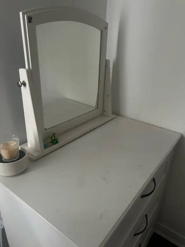 Ikea White Vanity / Dresser in Dressers & Wardrobes in Mississauga / Peel Region - Image 3