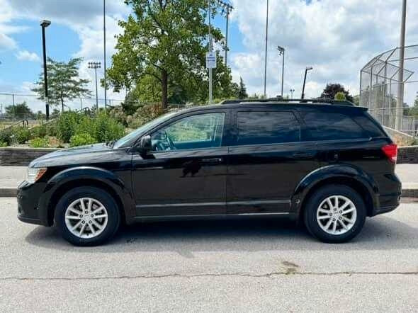 2017 Dodge Journey sxt in Cars & Trucks in City of Toronto - Image 3