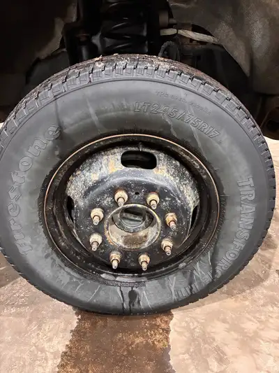 Tired are about 40% 2 rims have damage on bolt holes. Contact for more details.