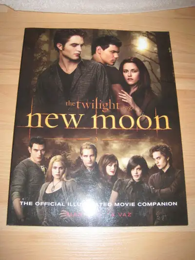 Twilight New Moon Official Illustrated Movie Companion, View more