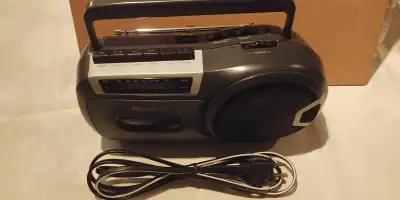 Vintage - MEMOREX AM/FM RADIO & CASSETTE RECORDER, View more