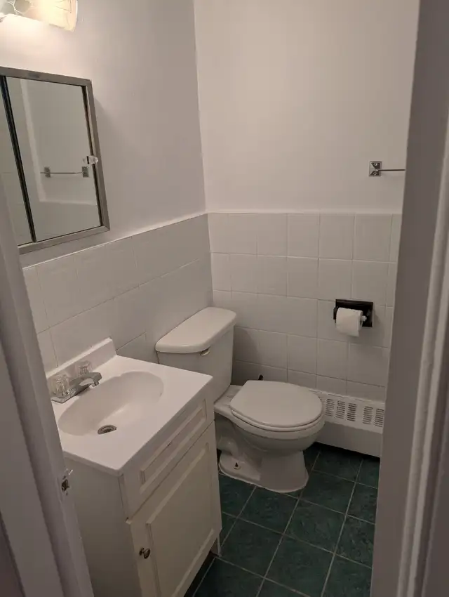 ROSEMONT 3 1/2 chauffé frigo et cuisinière inclus