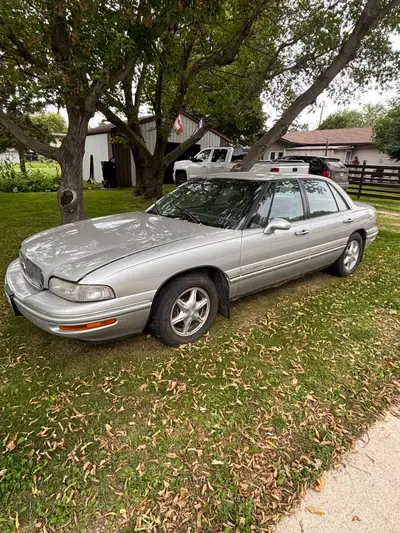 Selling as is, parts or project car. -1999 Buick LeSabre Limited -242,674 km -3.8L V6 -Engine cranks...