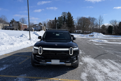 2023 Rivian R1S 3-Row – Adventure Package – Quad-Motor AWD (835 HP) Immaculate 2023 Rivian R1S 3-Row...