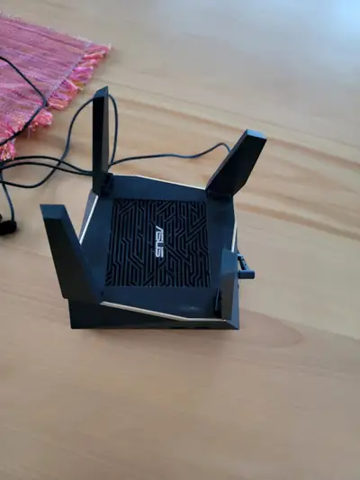 RT-AX92U with 4x4 tri-band WIFI 6 router. More info and specs can be found here: https://www.asus.co...