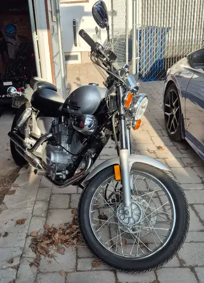 Good starter motorcycle, A1 condition, 4,600 kms no dents, safety certificate until October, actual...