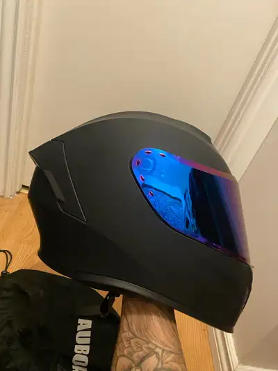 Brand new motorcycle helmet asking $100 for the helmet size small 55-56 and dot certified also have...
