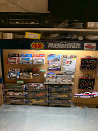 ASSORTED DIE CASTS 