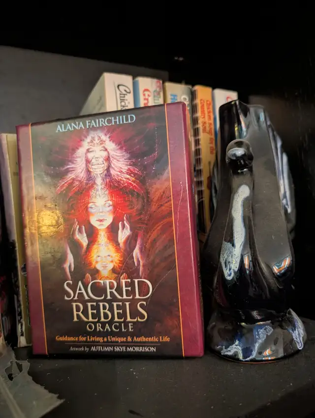 Oracle and Tarot Readings436100751908546563