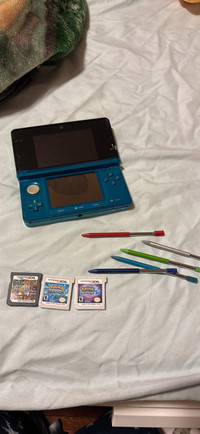 3DS plus games and styluses!