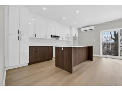 LUXUEUX 5 1/2 À LOUER À MONTRÉAL-NORD SITUÉ AU REZ-DE CHAUSSÉ D'UN TRIPLEX DISPONIBLE IMMÉDIATEMENT...
