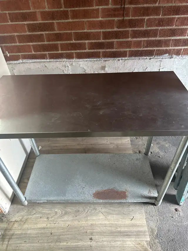 stainless steel table in Other Tables in City of Toronto - Image 2