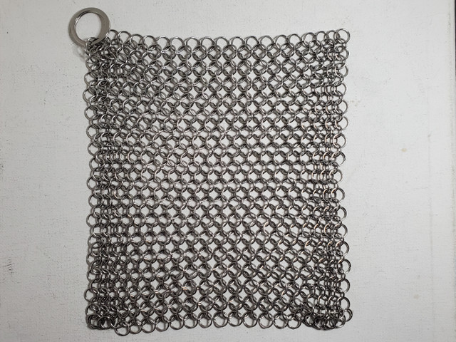 Hudson Essentials stainless steel chainmail scrubber 7" x 7" dans Autre  à Ouest de l’Île