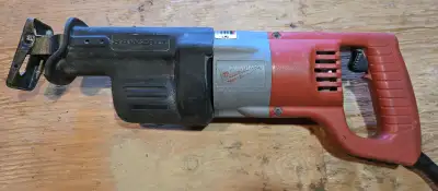 Milwaukee Heavy-Duty SAWZALL Reciprocating Saw (6509-20), View more