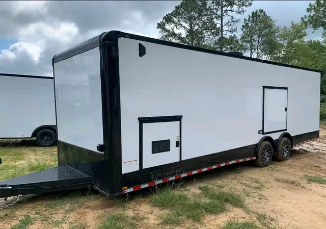 2025 Enclosed 8.5x24x7 Custom Trailer in Cargo & Utility Trailers in Leamington - Image 7