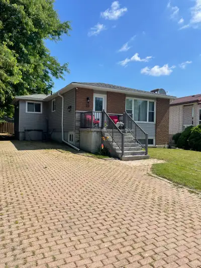 For Rent: Bright 2 Bedroom Basement Apartment | 23 Duncairn Court, Hamilton Welcome to this well-mai...