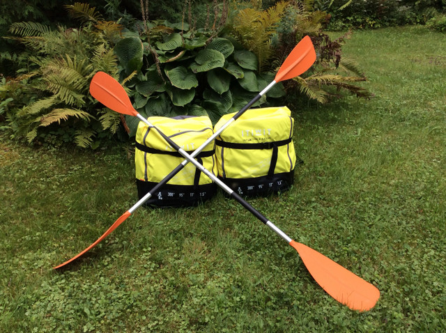 Kayak  gonflable simple avec aviron dans Loisirs et artisanat  à Ouest de l’Île - Image 2