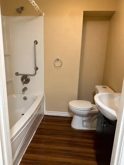 1 Bdrm includes all Kingstec
