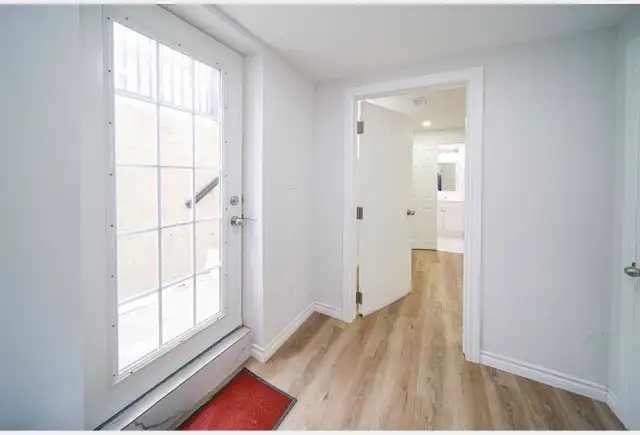1 Bedroom basement in Pickering in Long Term Rentals in City of Toronto - Image 3