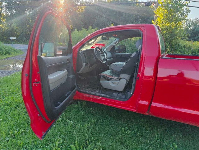 Toyota Tundra 5.7 — photo 5