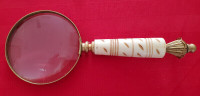 Bombay Magnifying Glass