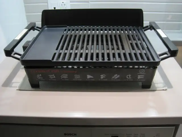 Gril électrique portatif in Other in Québec City - Image 3