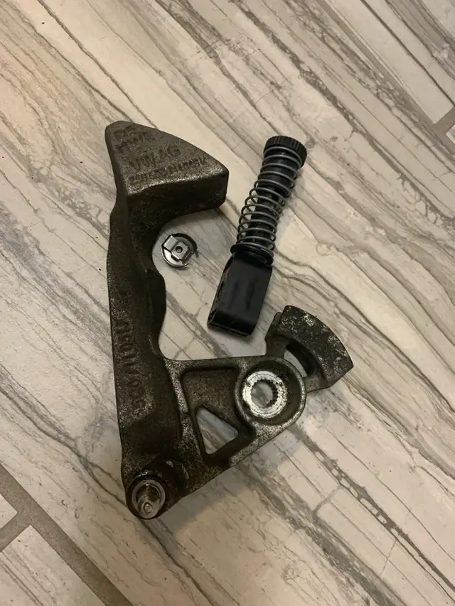 VW Golf Mk7 Regular Throw Shifter in Transmission & Drivetrain in Calgary - Image 2