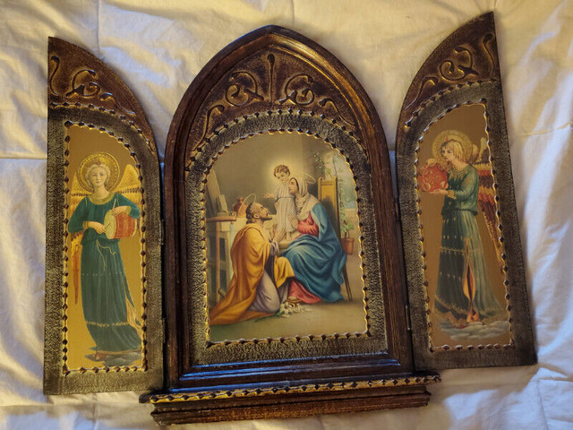 RELIGIOUS TRIPTYCH ICON  JESUS MARY JOSEPH ANGELS FLORENTINE in Arts & Collectibles in City of Toronto