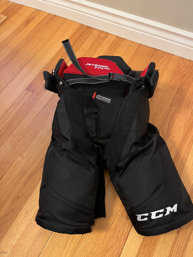 CCM hockey pants JR Medium  in Free Stuff in Calgary