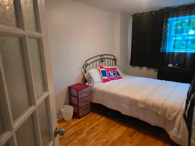 Chambre à louer pour la fin de semaine du grand prix 90$/ nuits ou autre