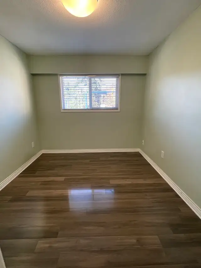 Spacious and bright 4 bed/2 full bath Pet-friendly home for rent in Long Term Rentals in Victoria - Image 7
