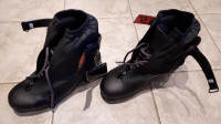 Salomon Cross country ski boots