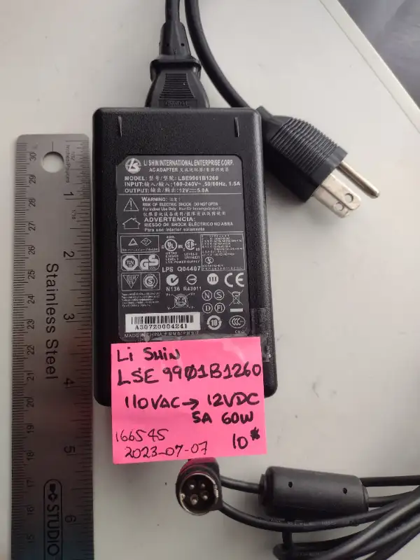 LI SHIN LSE9901B1260 AC Adapter 12VDC 5A 60W for ViewSonic + in Other in Laval / North Shore - Image 2